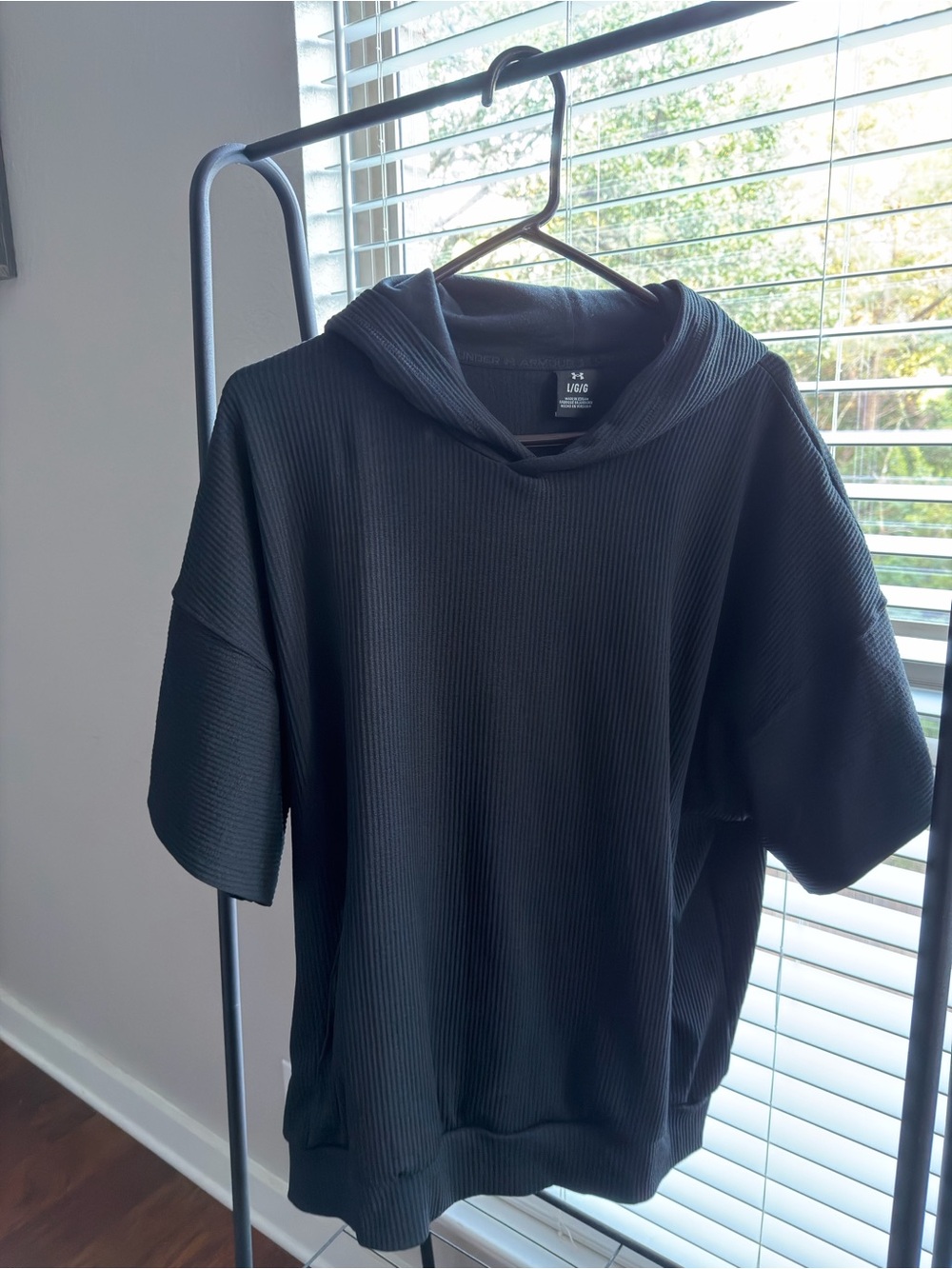 Under Armour Black Short-Sleeve Hoodie Pullover